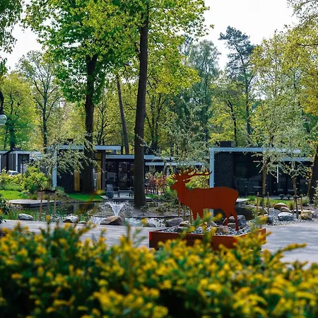 Vakantiehuis Nature-connected Modern *