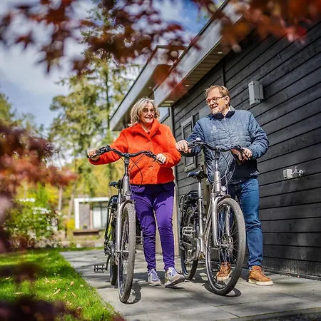 Nature-connected Modern Hoenderloo