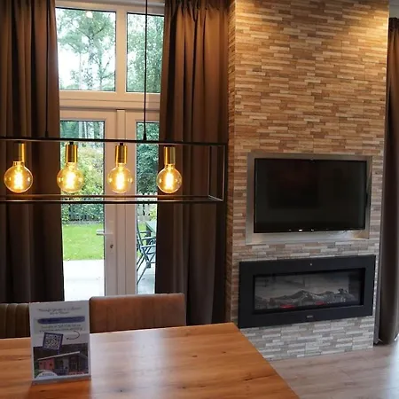 Lovely In With Fireplace * Hoenderloo