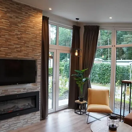 Holiday home Lovely In With Fireplace Hoenderloo