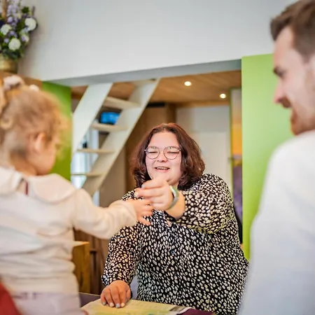 Nature-connected Modern * Hoenderloo