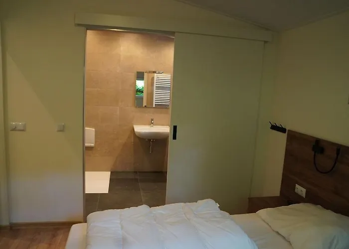 Nature-connected Modern Hoenderloo